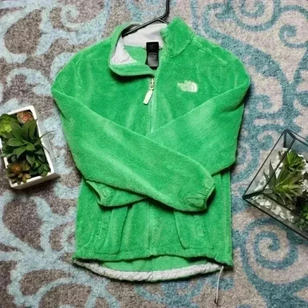 LIME GREEN NORTHFACE JACKET - Picture 3 of 7